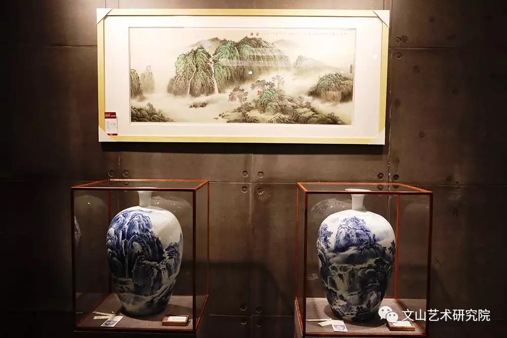 寄筆墨以情，攬江山入懷——記崔勇強陶瓷、國畫作品展
